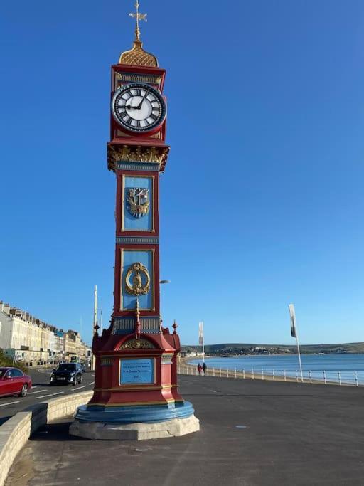 The Bolthole - Only Footsteps From The Beach. Weymouth Exterior photo
